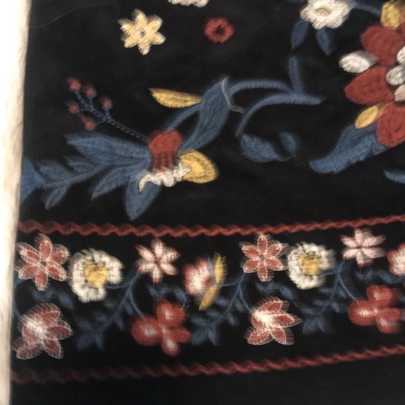 Black Embroidered flower Print Corduroy Mini Skirt - Picture 7 of 8